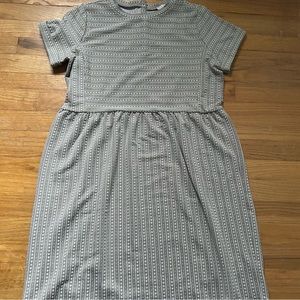 Never worn LOFT dress